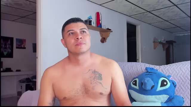 rooxxyy_ Chaturbate webcam recording 2026-08-23 06:11