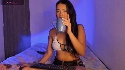 rossth11 Chaturbate live cam show 2026-07-05 03:38