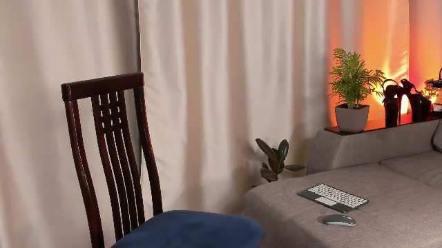 sensualgloow Chaturbate cam show 2026-07-06 04:35