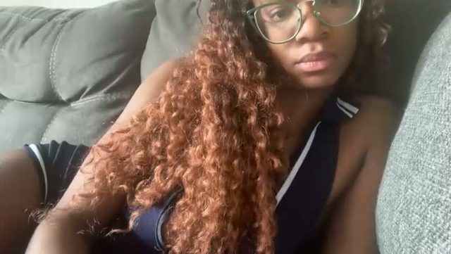 serenitybee Chaturbate webcam show 2026-08-03 17:21