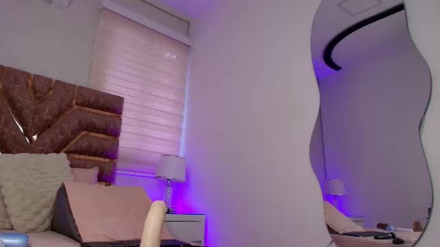 sofia_gomes_ Chaturbate webcam show 2026-09-01 15:11