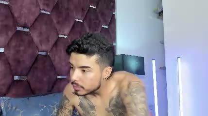 sophiia_matteo Chaturbate live cam show 2026-08-10 12:09