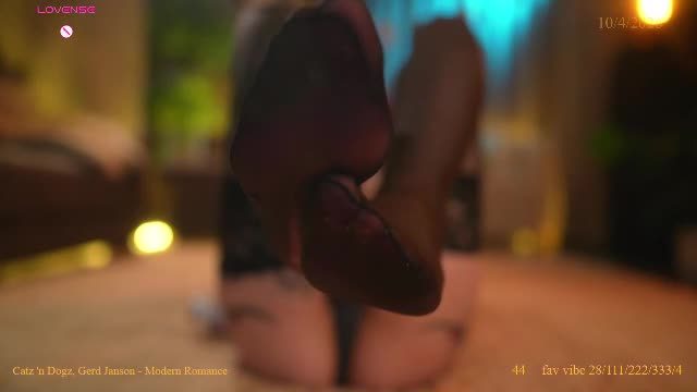 suk_ki Chaturbate cam recording 2026-10-04 04:27