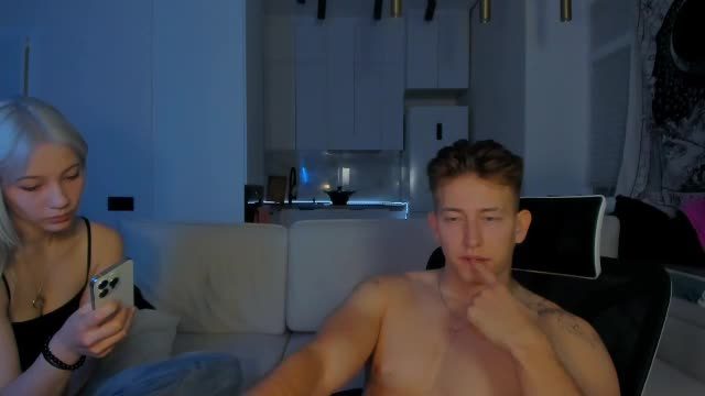 todojuntos Chaturbate cam video 2026-07-27 22:02