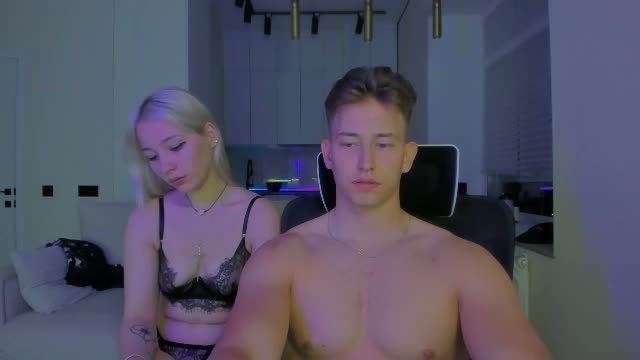todojuntos Chaturbate live cam show 2026-08-12 21:01