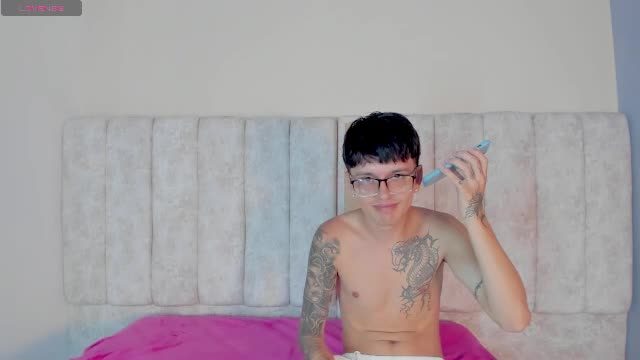 trixy_timmy Chaturbate cam video 2026-08-30 01:37