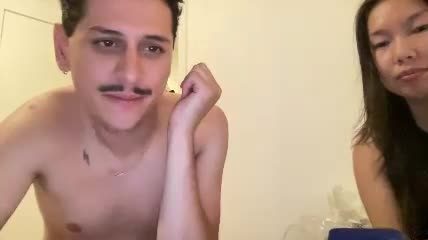 cam clip 2026-09-23 01:10 — uwupair Chaturbate