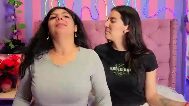 valkiria_and_dione Chaturbate cam video 2026-09-08