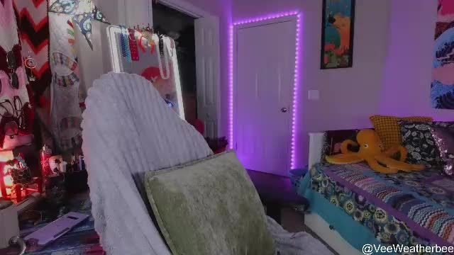 veeweatherbee Chaturbate webcam recording 2026-08-12 08:05