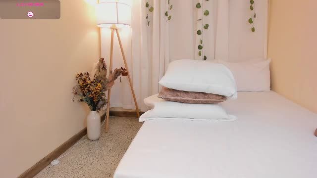 violetagrace Chaturbate live cam show 2026-09-28 13:56