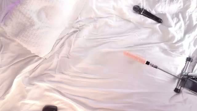 violett_queenn Chaturbate webcam show 2026-10-04 13:33