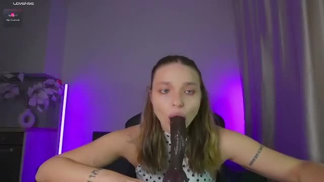 viollasinzz Chaturbate webcam recording 2026-07-26 11:14