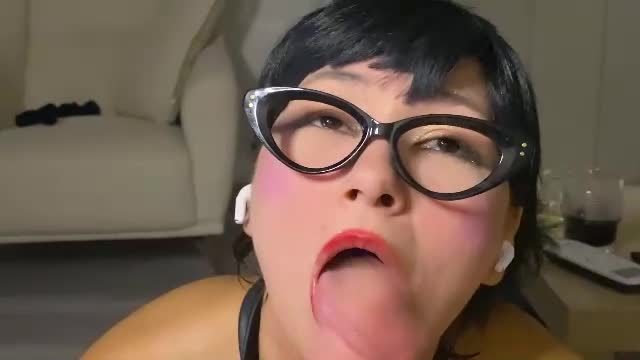 wakeup420 Chaturbate live cam show 2026-08-01 21:05