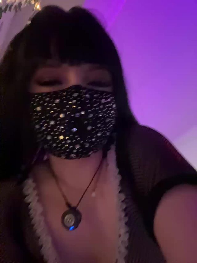 -wet-kitty- Bongacams live cam show 2026-09-17 23:10