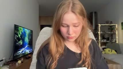 whoisalisa Chaturbate live cam show 2026-09-12 11:21
