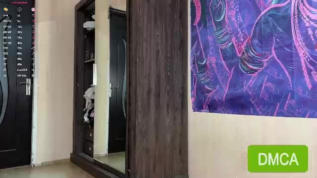 yettahagins Chaturbate webcam show 2026-08-13 19:36